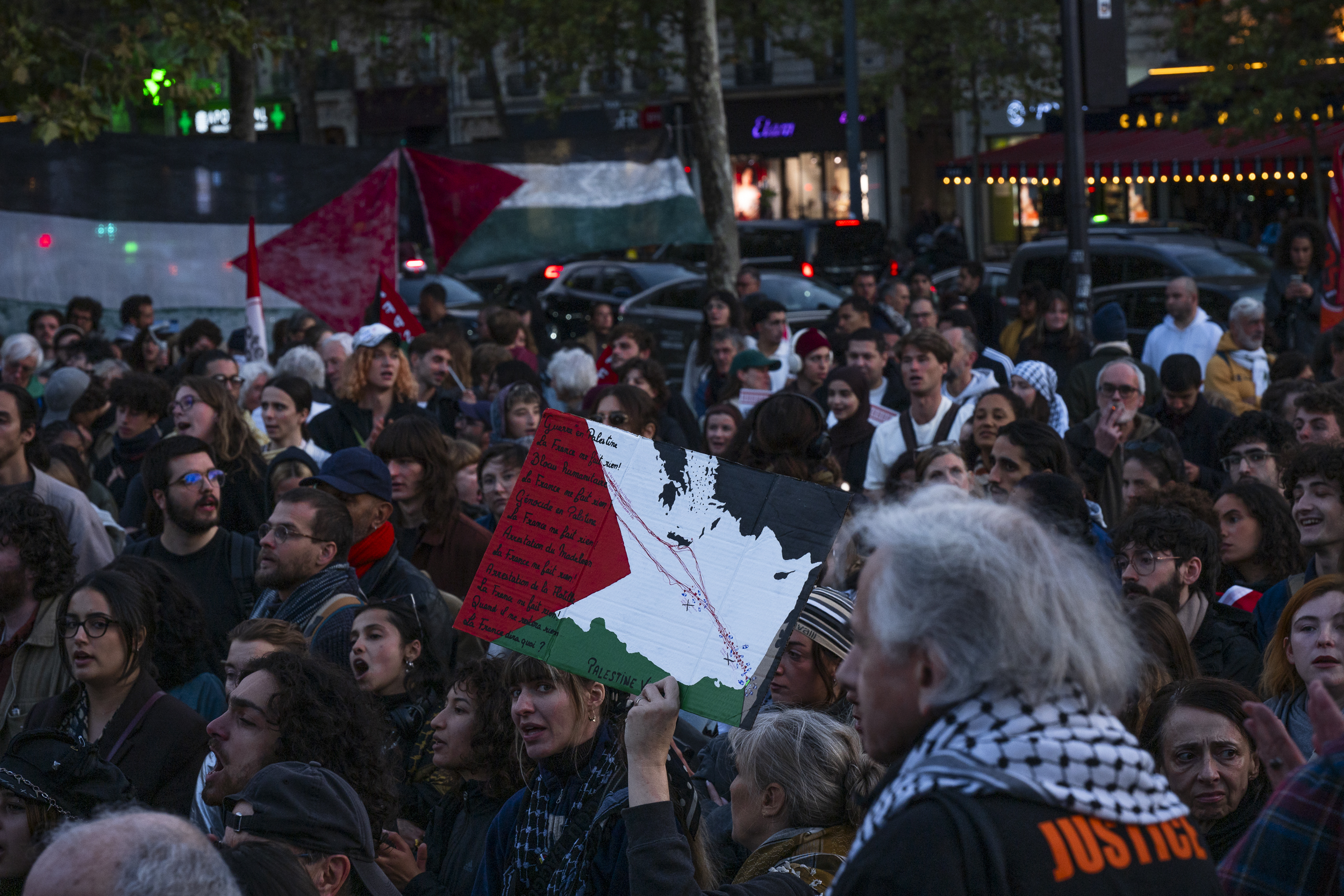 Return of the French delegation from the Global Sumud Flotilla, Paris, October 2025.